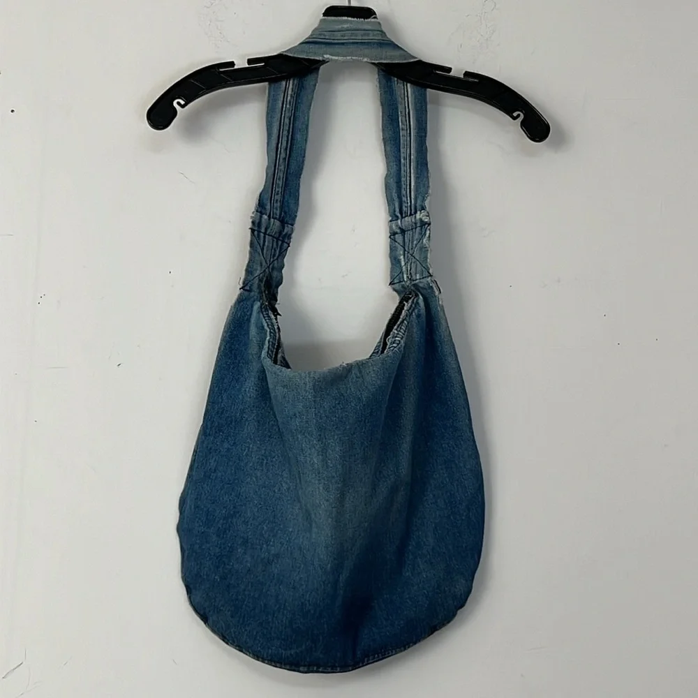 🌞 Blue denim zip up distressed hobo bag large spacious floral lined inside
